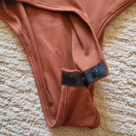 Women’s Square Neck Tank Top Bodysuit – Size XS – Reddish Brown – NWOT - Picture 4 of 8